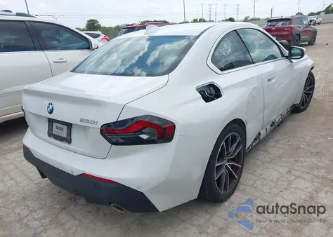 2022 BMW 230 I z USA, uszkodzony, nr VIN 3MW23CM01N8C61031